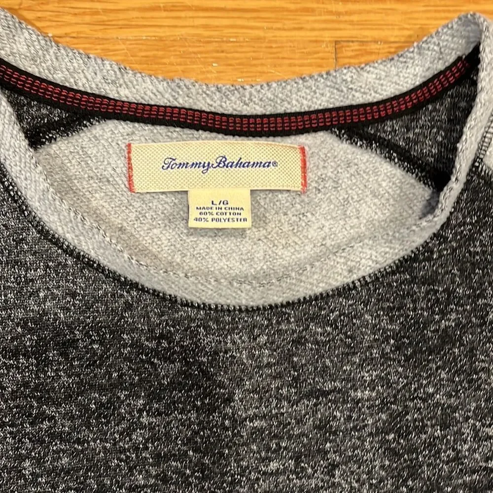 Tommy Bahama sweatshirt size large - Picture 2 of 8